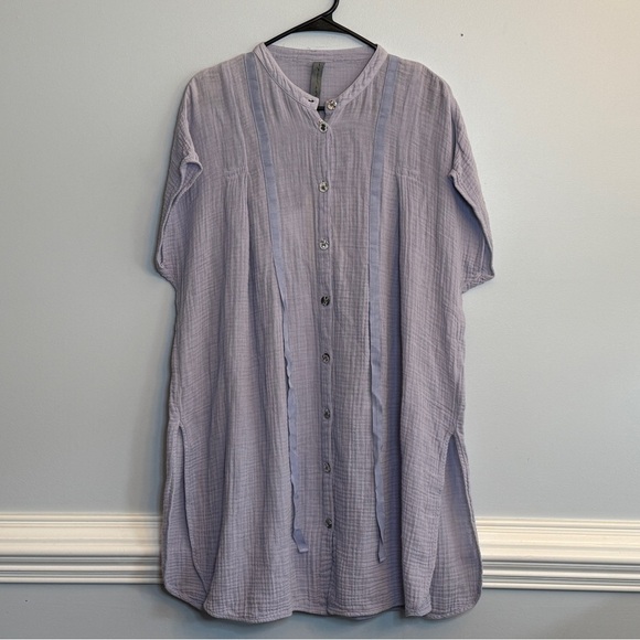 Raquel Allegra Light Purple Button-Up Tunic - Picture 1 of 4